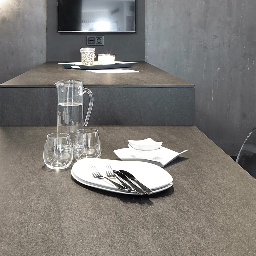 Neolith Basalt Black